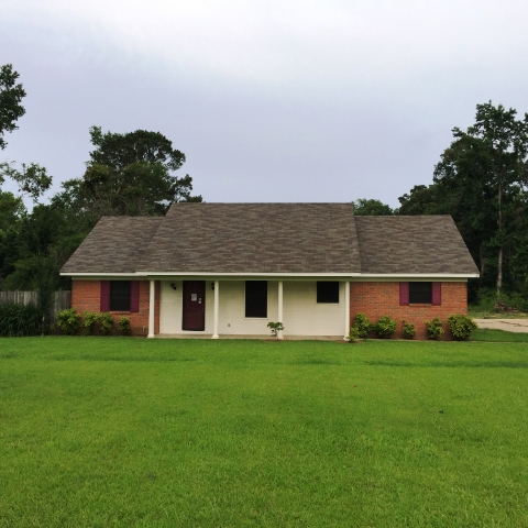 369 Ellis Rd