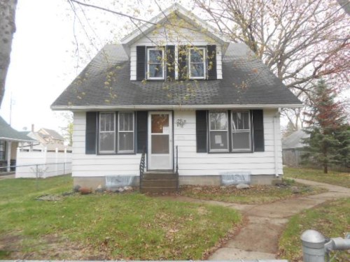 818 7th Ave N