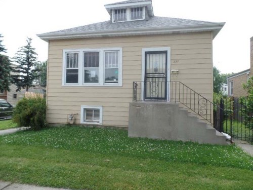 3257 N Kilbourn Ave