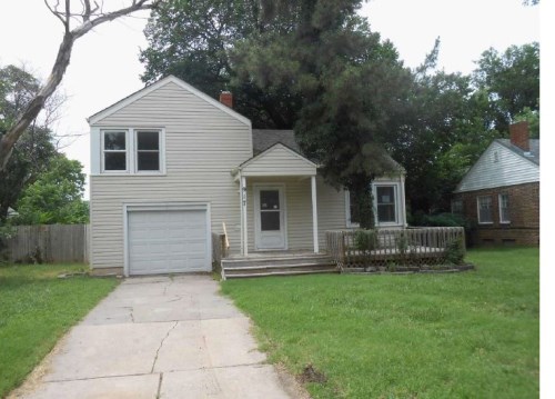 917 S Holyoke St