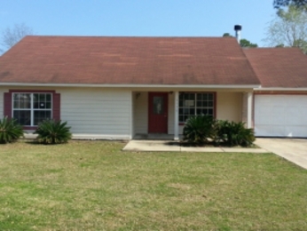 1136 Gum Street