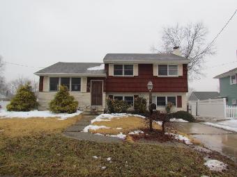 61 Pleasant Valley Dr