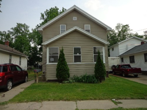 207 W South St