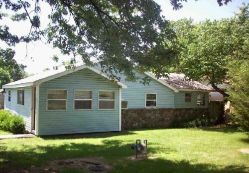 1319 Hembree Ave