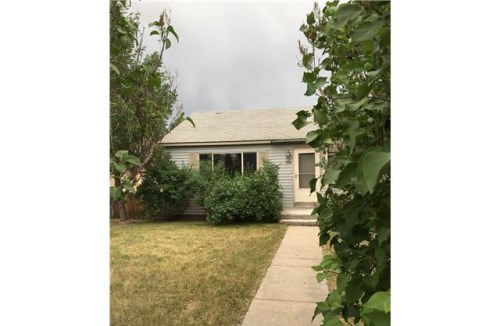 908 Railroad Ave