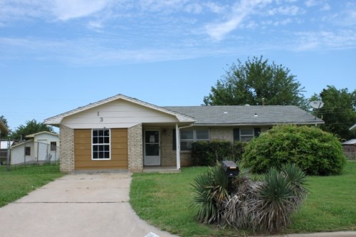 136 NE Cimarron Trl