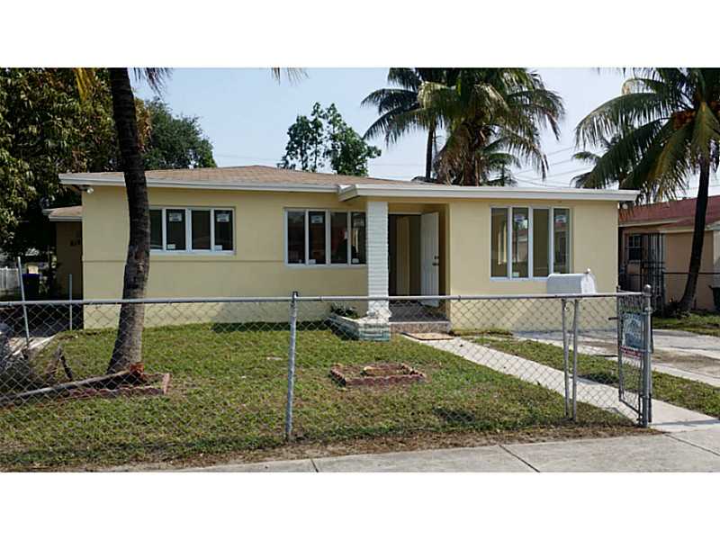 815 NW 104 ST