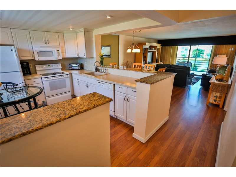 121 SE 3 AV # 408