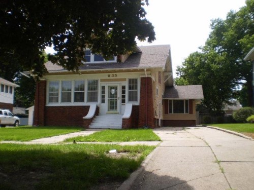 835 N Lexington Ave