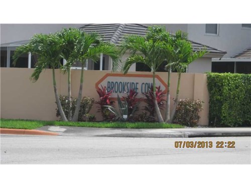 6839 NW 69 CT