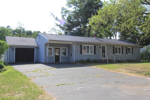 12 Glen Oak Dr