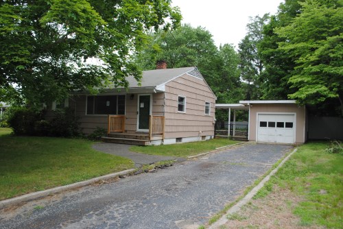 12 Knollwood Drive