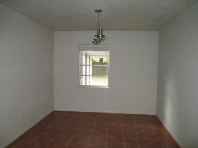 5601 NW 29th St