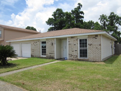 3900 Birchfield Dr