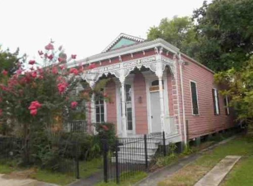 717 Nunez St