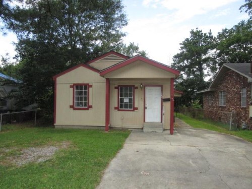 2703 Michelli Dr