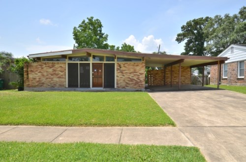5628 Rosalie Ct