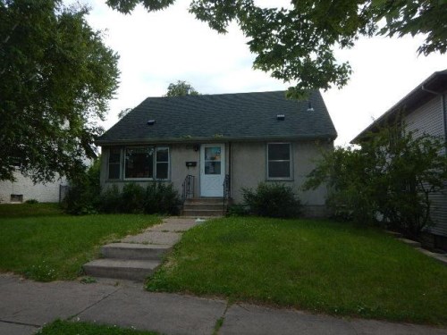 1086 Margaret St