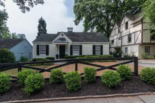 444 Deering Road Nw