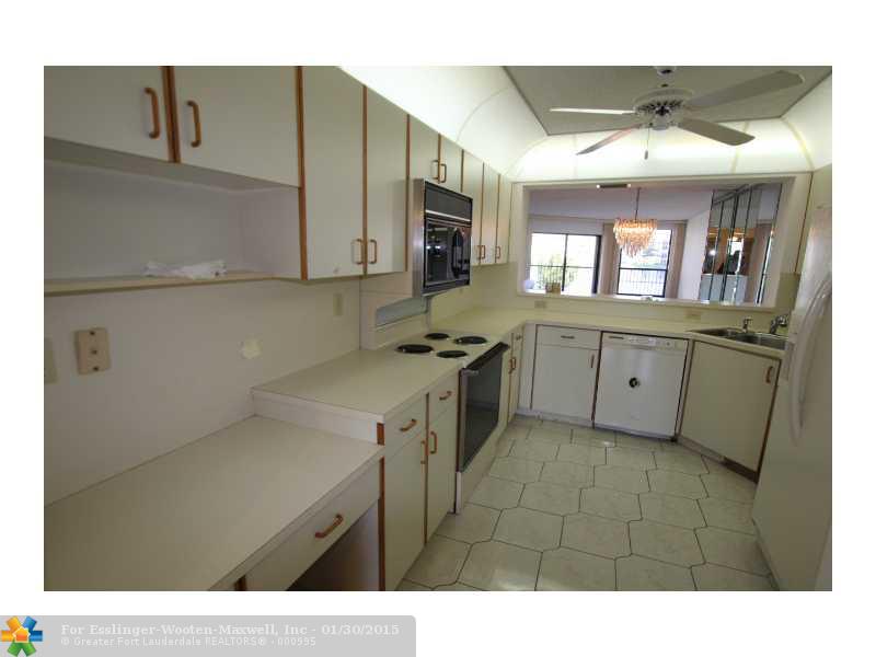 7628 Fairfax Dr # 201