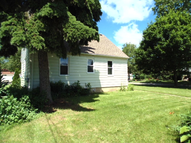 3133 Plymouth Dr