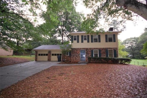 2043 S Oak Drive