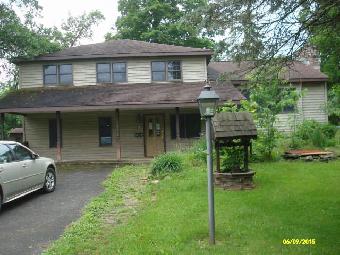 10 Nichols Ln