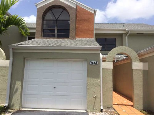 9653 SW 152 AV # 117
