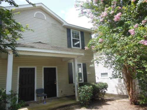 73 Bass St