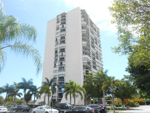 2425 Presidential Way Unit 1105