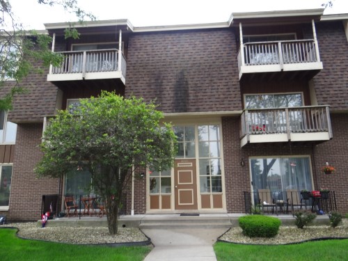 5721 W 103rd St Apt 203