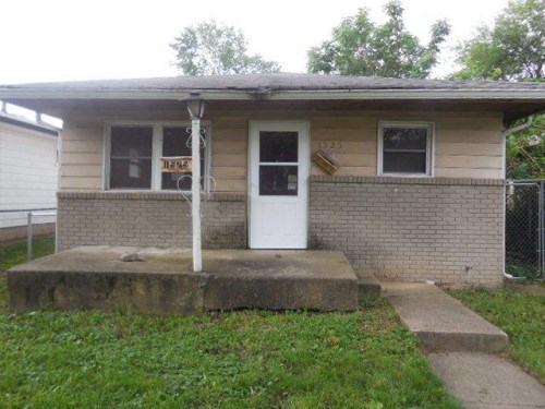 1525 Nelson Ave