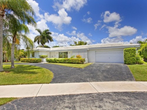 9721 PALMETTO CLUB LN