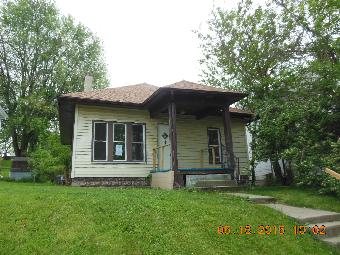 1719 Hillside Ave