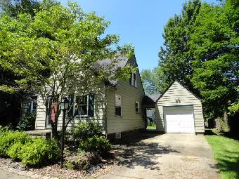 416 Central Parkway