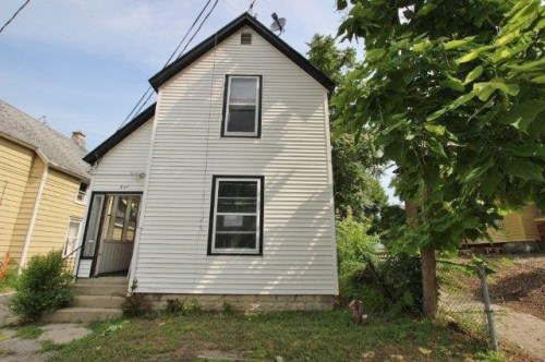 937 Sherman St SE