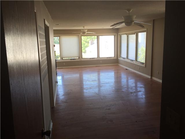 1022 Shady Oak Dr