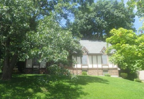 6122 N. Amoret Ave