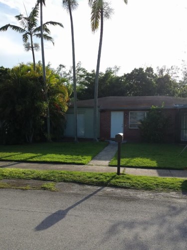 5020 SW 69 AV