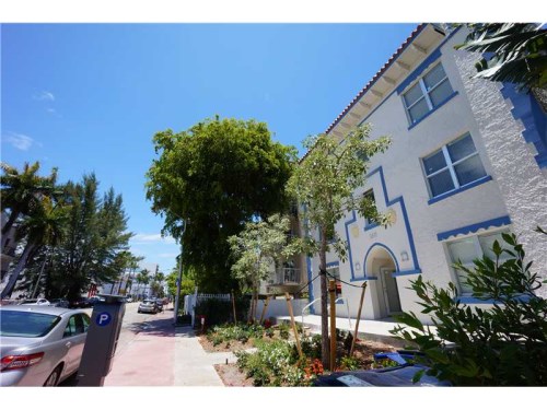 1611 MERIDIAN AVENUE # 305