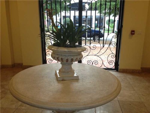20 CALABRIA AV # 602