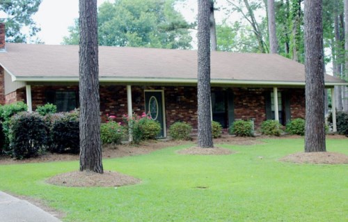 199 DOGWOOD CIR