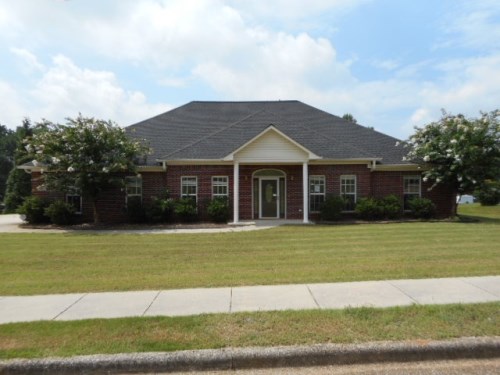 138 Waterbury Dr