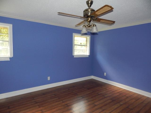 2233 Yorktowne Dr