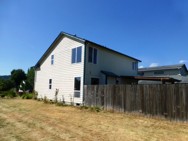 24 W Pine Ln
