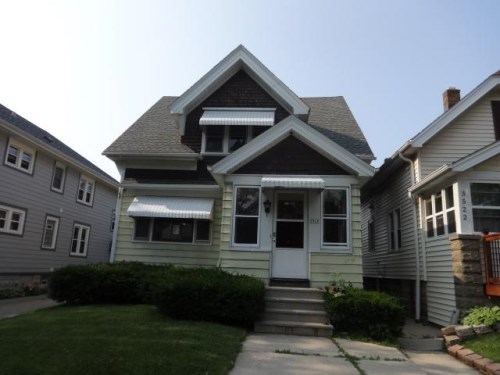 3520 E Cudahy Ave