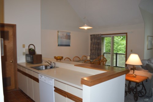 E33 Northbrook Village