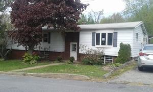 1085 Alter St