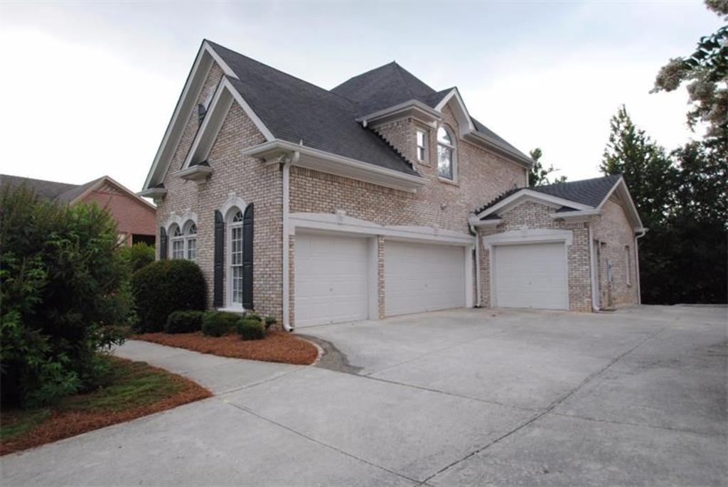 553 Grassmeade Way