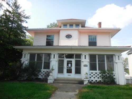 519 W Walnut St